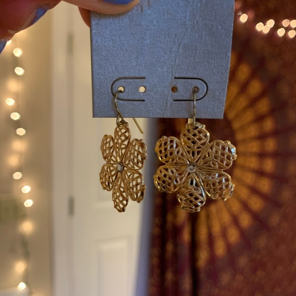 cute flower earrings